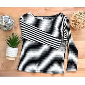 🐆Brandy Melville , White and Black Striped Crop